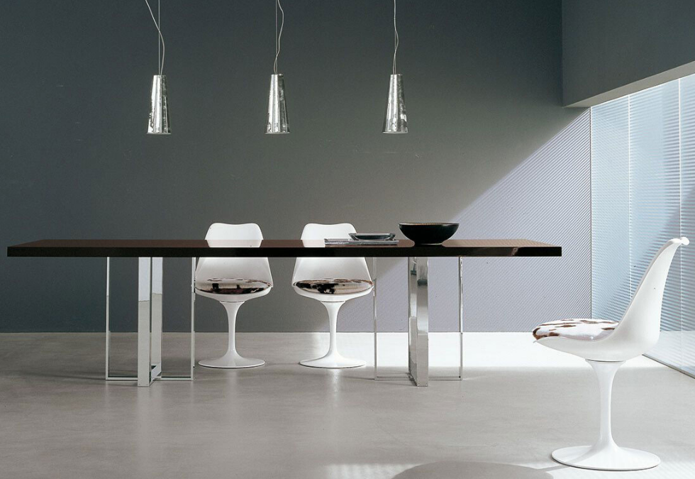 Le tre combinazioni di design di tavoli e sedie